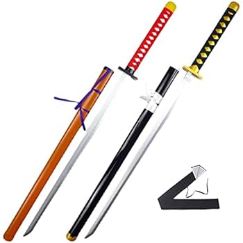 模造刀　コスプレ　刀台付き Amazon.co.jp: 【Sanjucos】木製刀 謙信景光 黄紐 短刀 模造刀